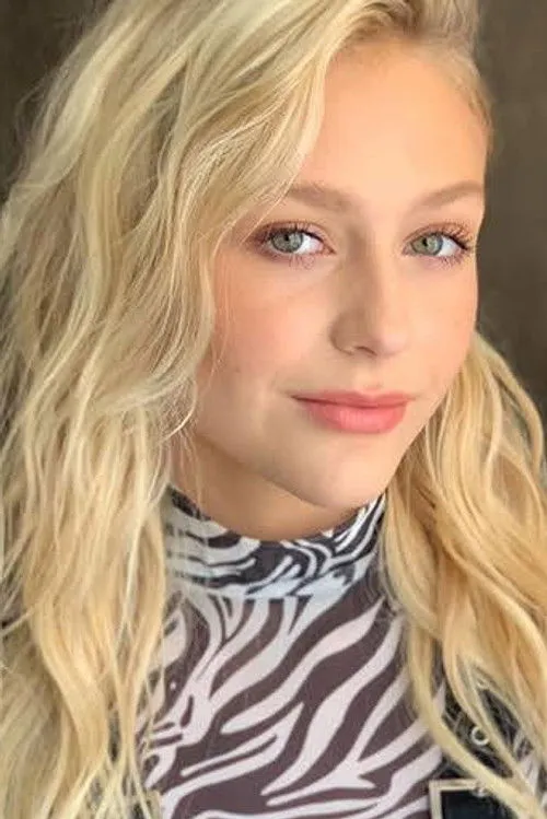 Alyvia Alyn Lind photo