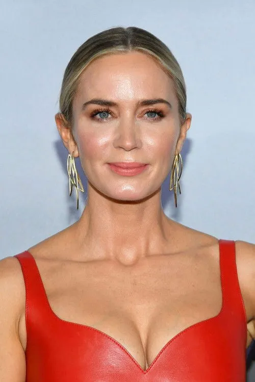 Emily Blunt photo