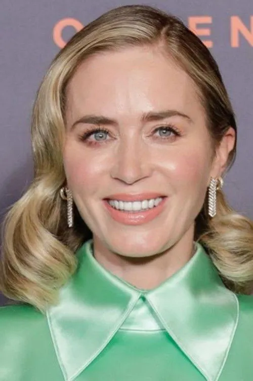 Emily Blunt photo
