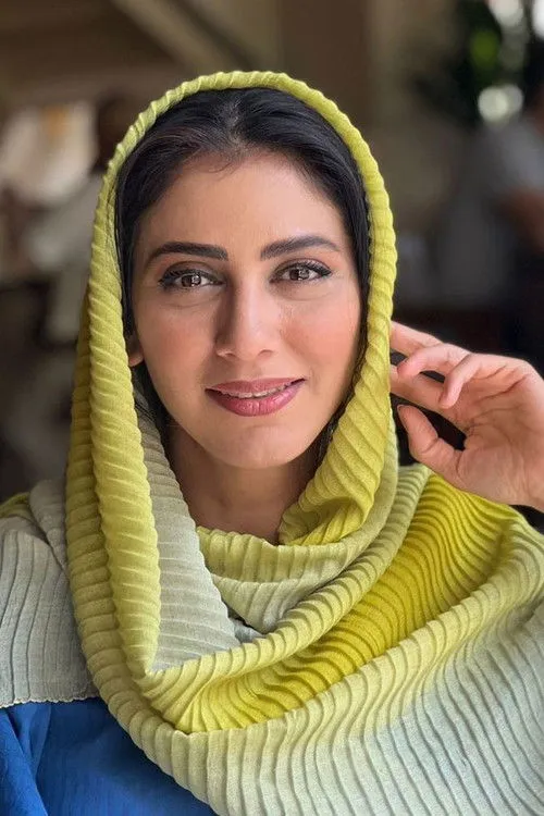 Mona Farjad photo