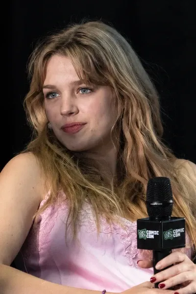 Teagan Croft photo