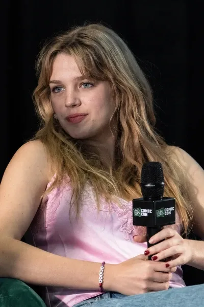 Teagan Croft photo
