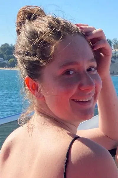 Emma Kenney photo