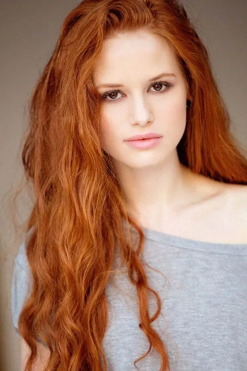 Madelaine Petsch photo