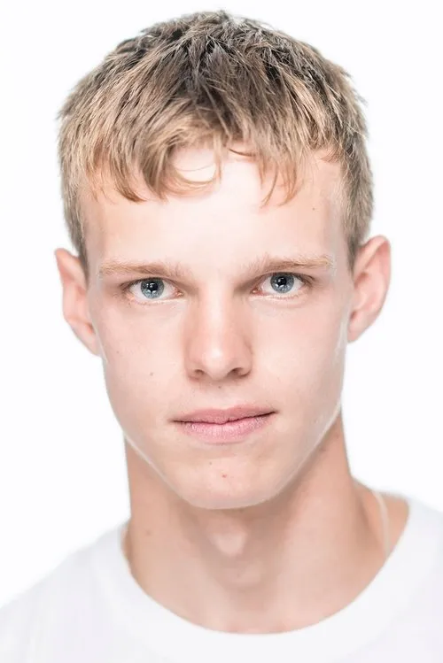 Finn Bennett photo