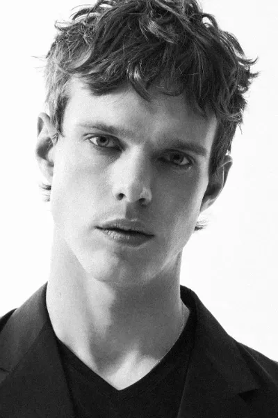 Finn Bennett photo