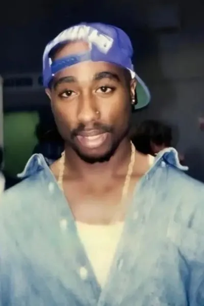 Tupac Shakur photo