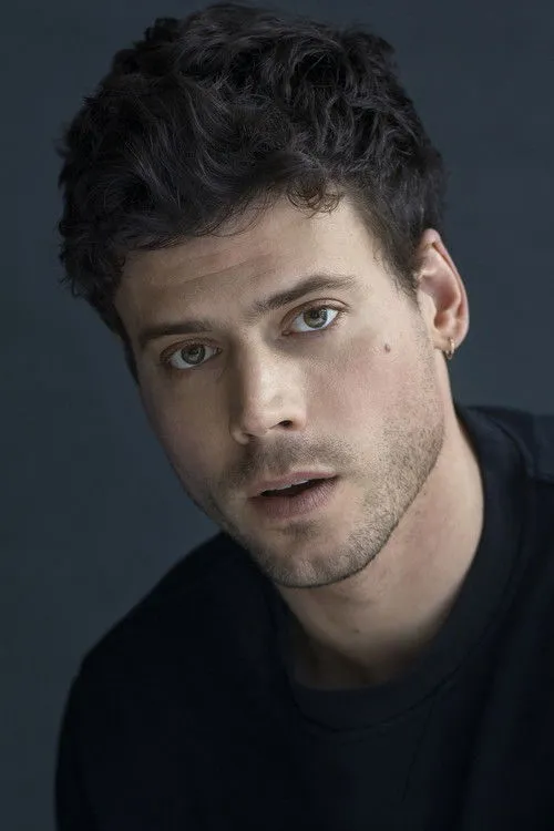 François Arnaud photo