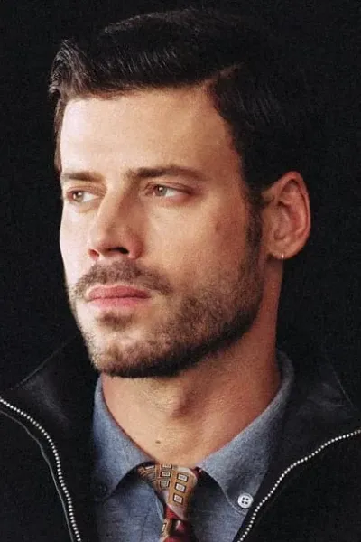 François Arnaud photo