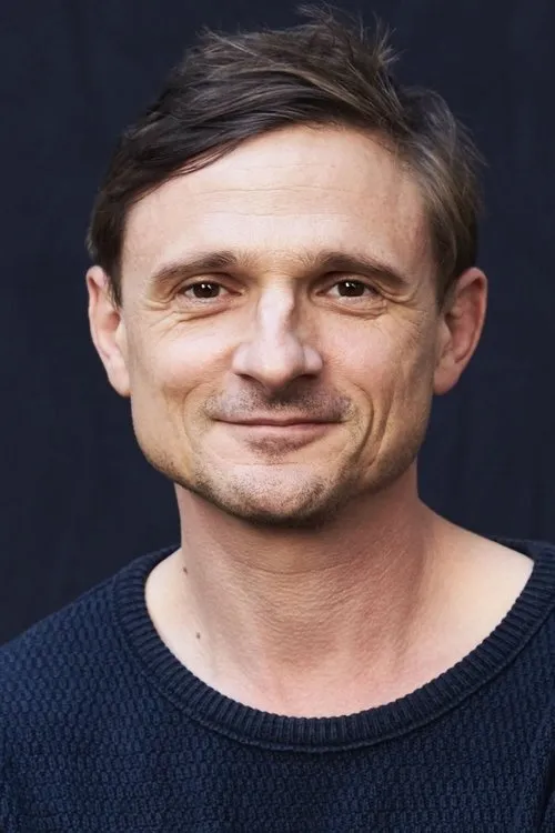 Florian Lukas photo