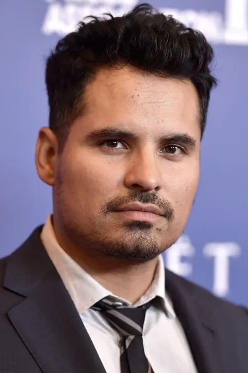 Michael Peña photo