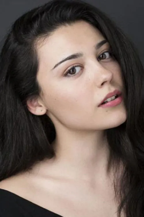 Carla Díaz photo