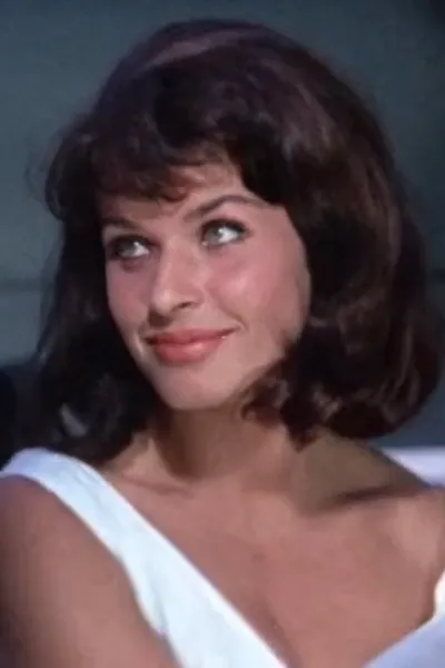 Senta Berger photo