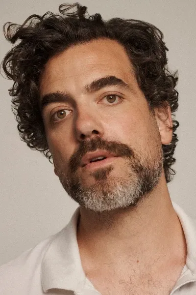 Daniel Ings photo
