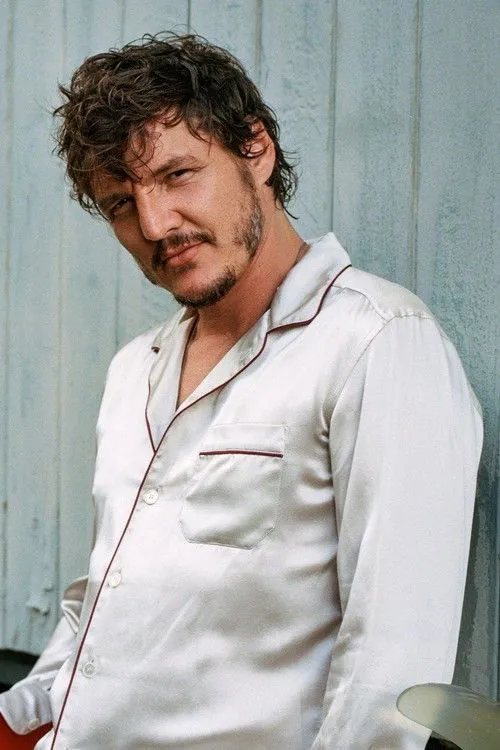 Pedro Pascal photo