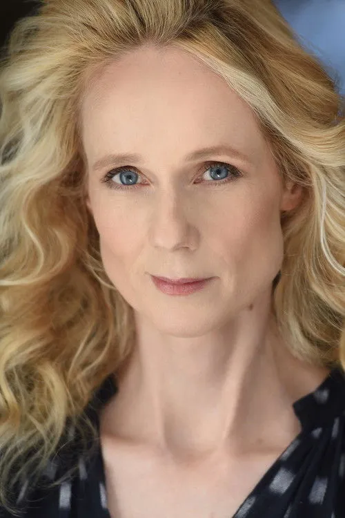 Lucy Taylor photo
