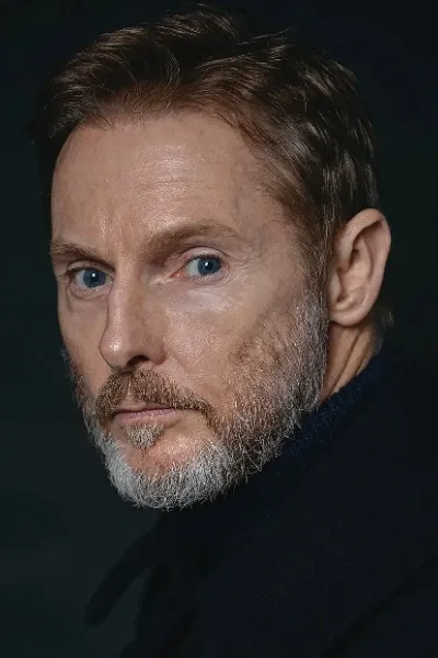 Sean Harris photo