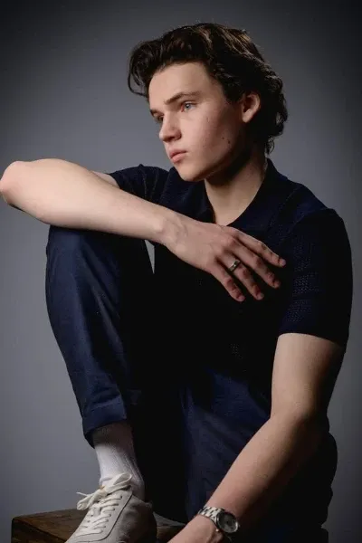 Benjamin Evan Ainsworth photo