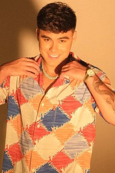 Bailey May photo