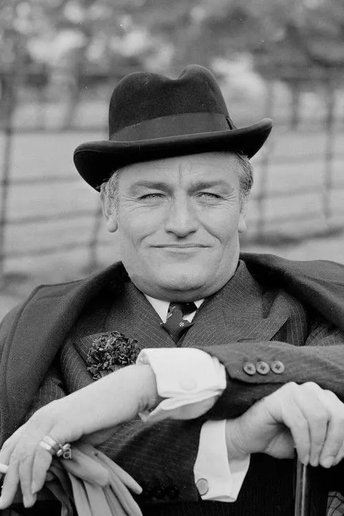 Charles Gray photo