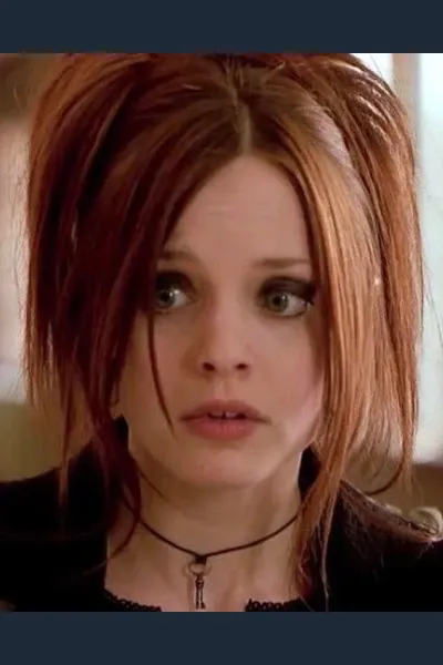 Mena Suvari photo