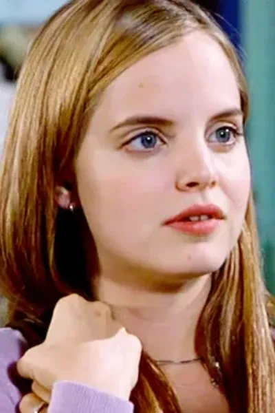Mena Suvari photo