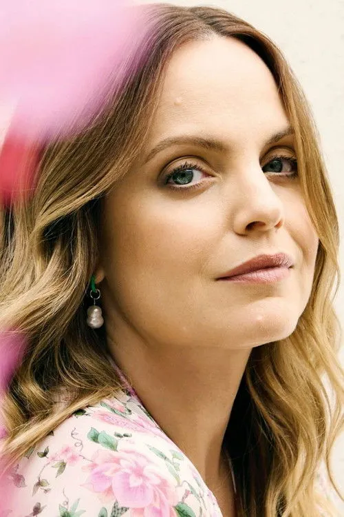 Mena Suvari photo