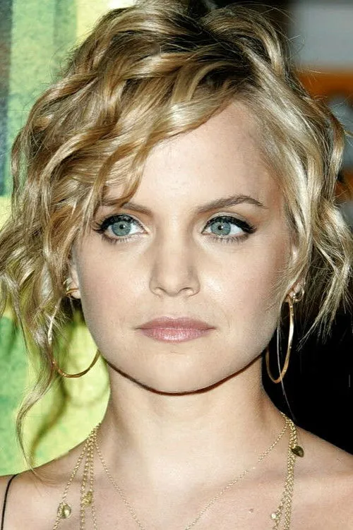 Mena Suvari photo