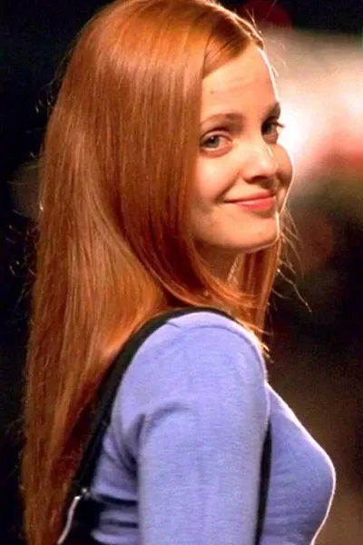 Mena Suvari photo
