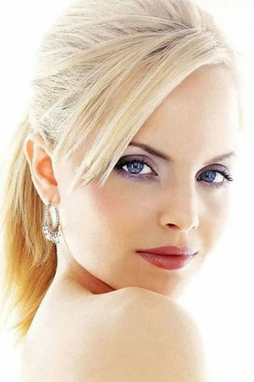 Mena Suvari photo