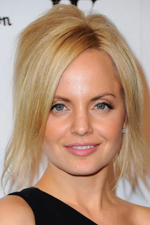 Mena Suvari photo
