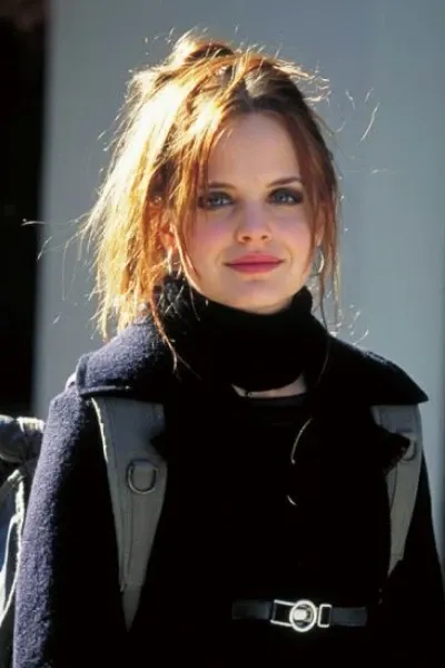 Mena Suvari photo