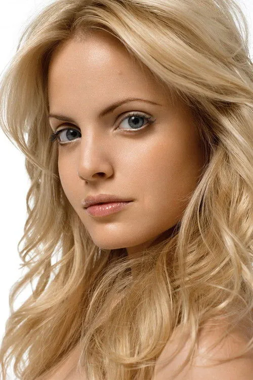 Mena Suvari photo