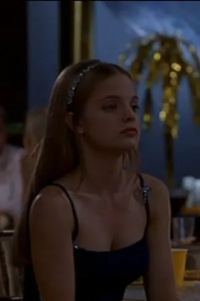 Mena Suvari photo