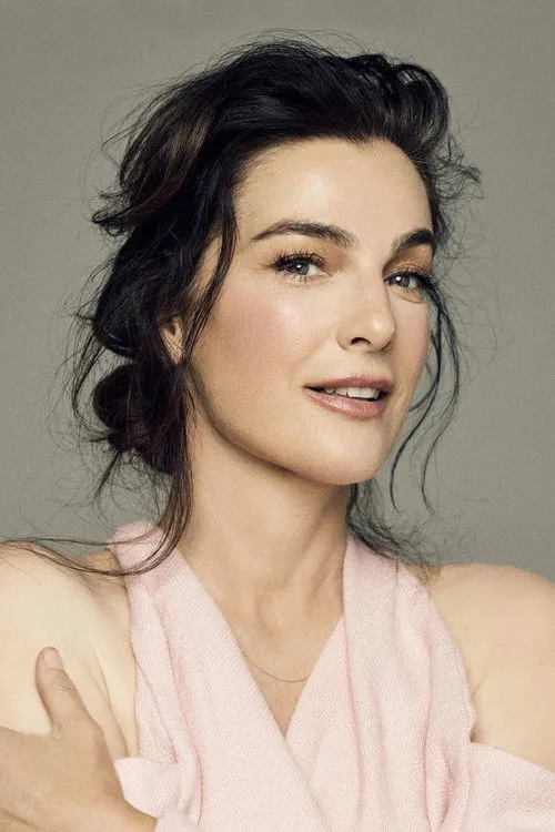 Ayelet Zurer photo
