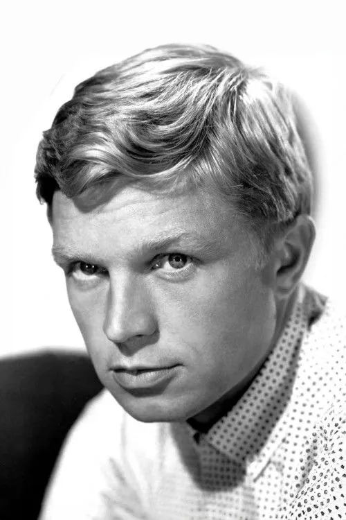 Hardy Krüger photo