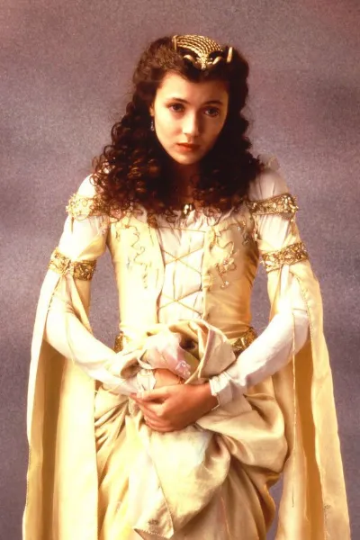 Mia Sara photo