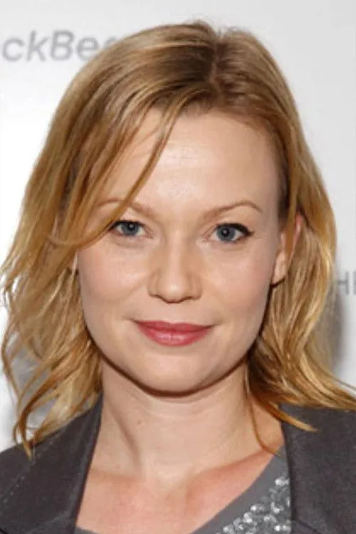 Samantha Mathis photo