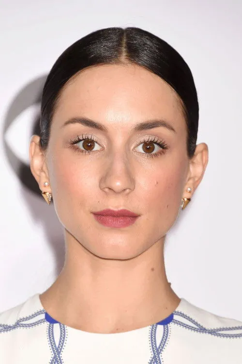 Troian Bellisario photo