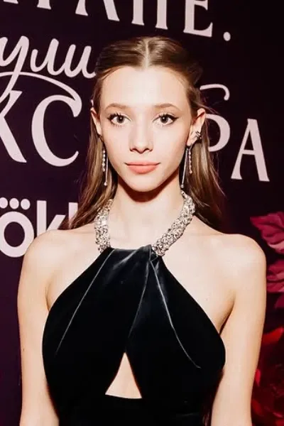 Polina Gukhman photo