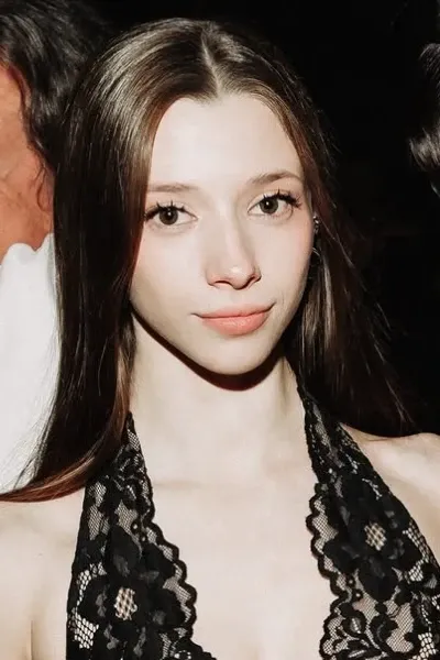 Polina Gukhman photo