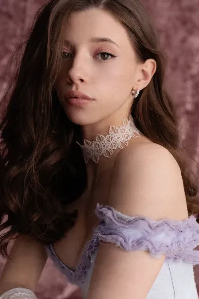 Polina Gukhman photo