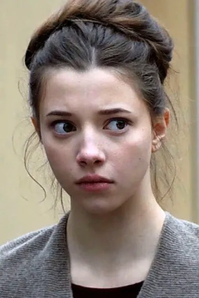 Polina Gukhman photo