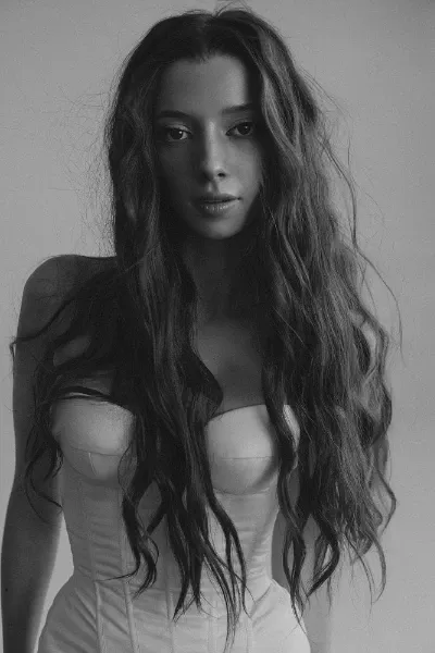Polina Gukhman photo