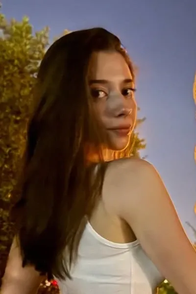 Polina Gukhman photo