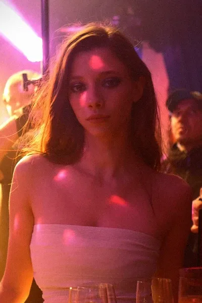 Polina Gukhman photo