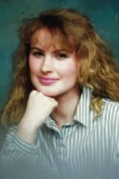 Julie Ann Taylor photo