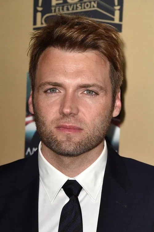 Seth Gabel photo