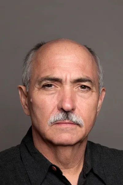 Miguel Sandoval photo