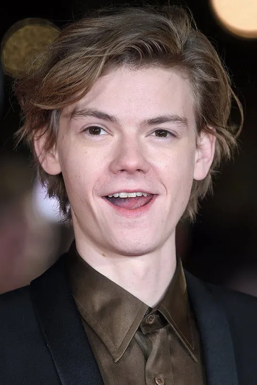 Thomas Brodie-Sangster photo